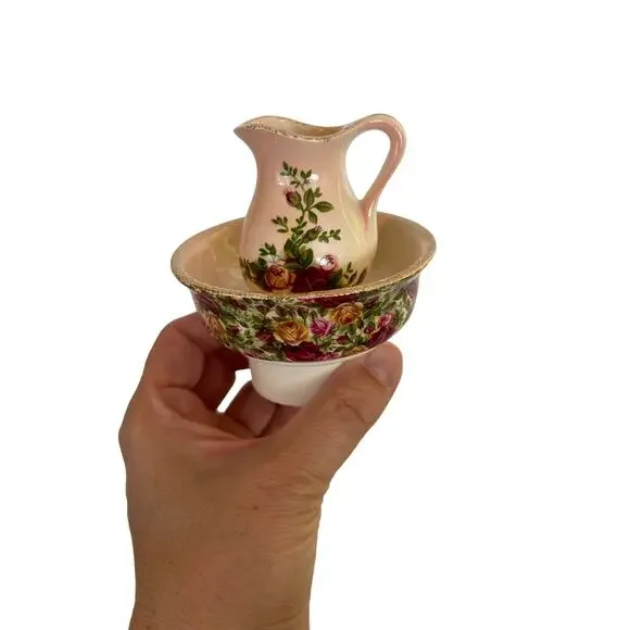 Royal Albert Old Country Roses Large Washstand Teapot by Cardew Design